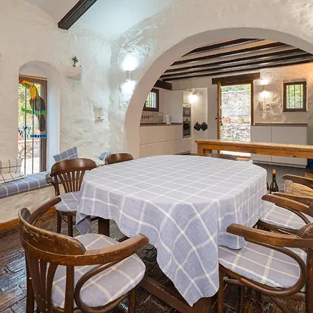 Holiday home Casa Babut